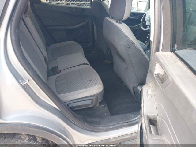 2022 FORD ESCAPE SE 8