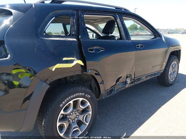 2021 JEEP CHEROKEE TRAILHAWK 4X4 6