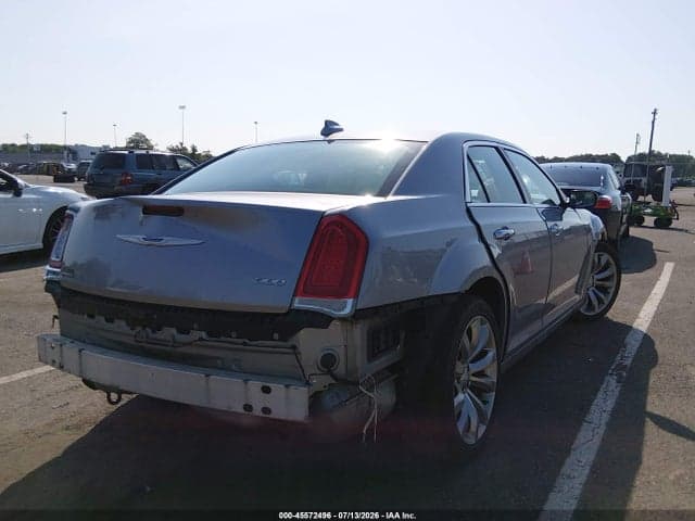 2018 CHRYSLER 300 LIMITED 4