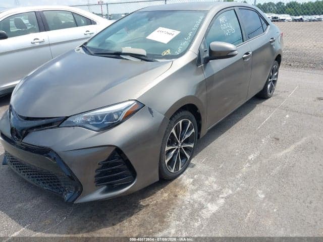 2017 TOYOTA COROLLA SE 18