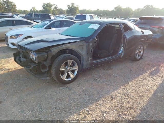 2017 DODGE CHALLENGER SXT 2