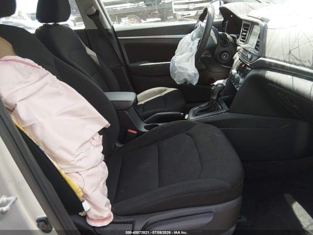 2020 HYUNDAI ELANTRA SEL 5
