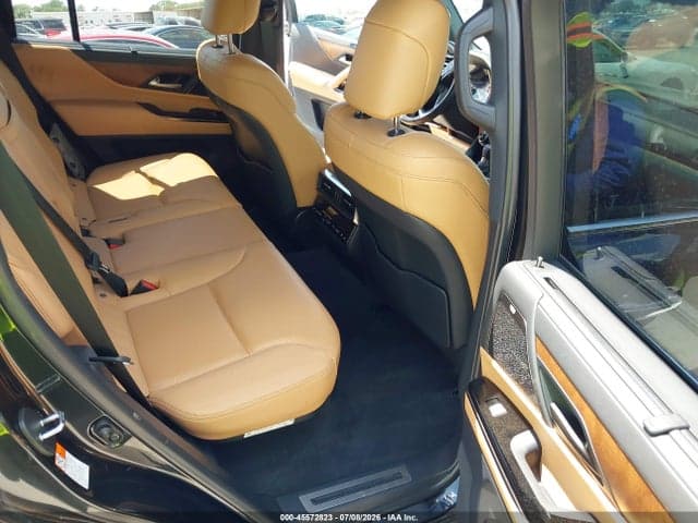 2024 LEXUS LX 600 LUXURY 8