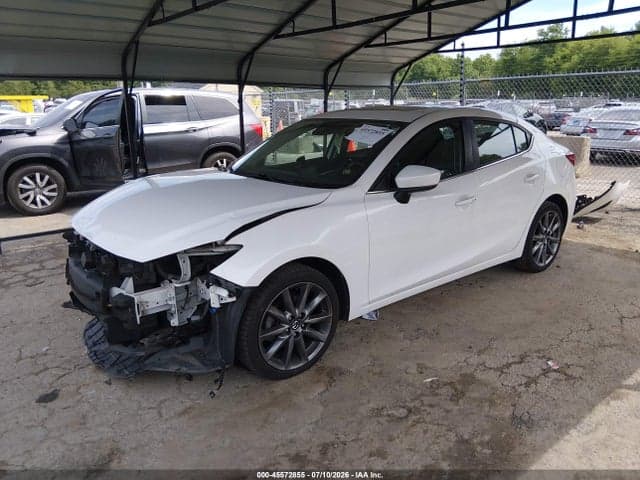 2018 MAZDA MAZDA3 TOURING 2