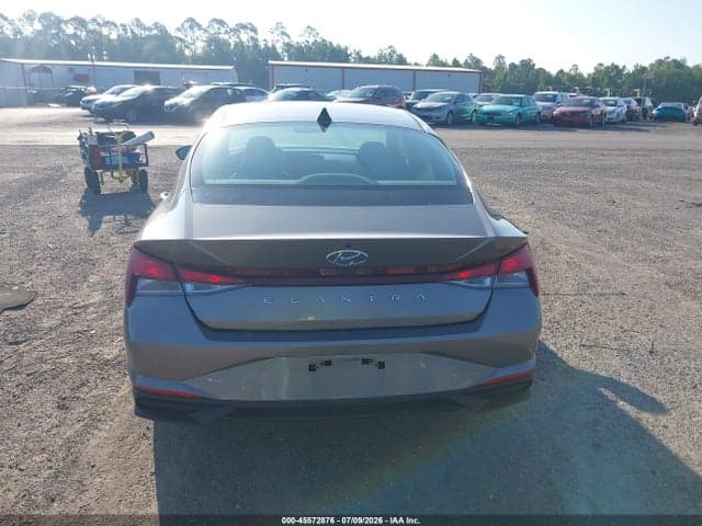 2022 HYUNDAI ELANTRA SEL 16