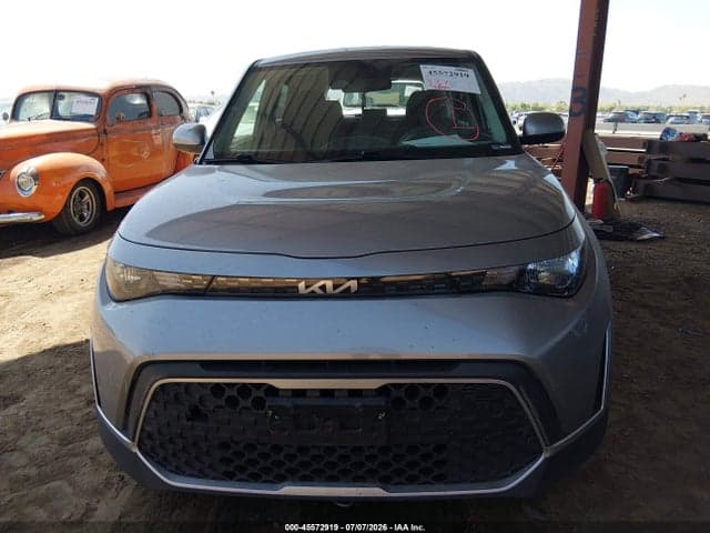 2023 KIA SOUL LX 6