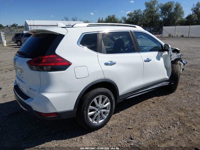 2017 NISSAN ROGUE SV 4