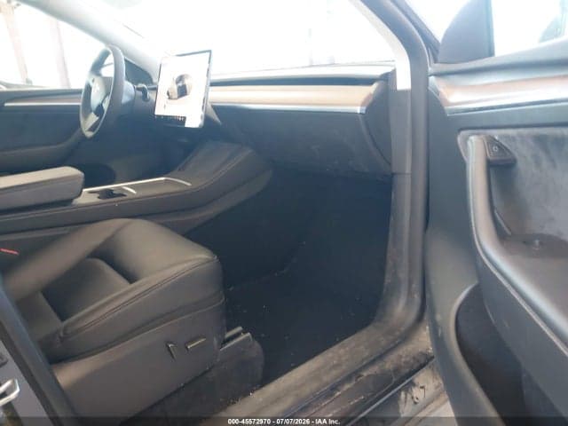 2024 TESLA MODEL Y LONG RANGE DUAL MOTOR ALL-WHEEL DRIVE 5