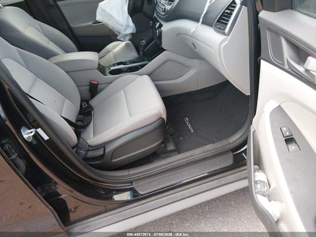 2017 HYUNDAI TUCSON SPORT 5