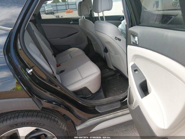 2017 HYUNDAI TUCSON SPORT 8