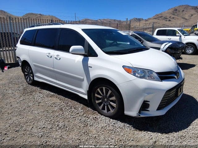 2020 TOYOTA SIENNA LE - 1