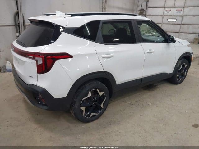 2025 KIA SELTOS S 4