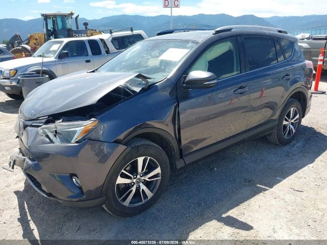 2018 TOYOTA RAV4 XLE 2
