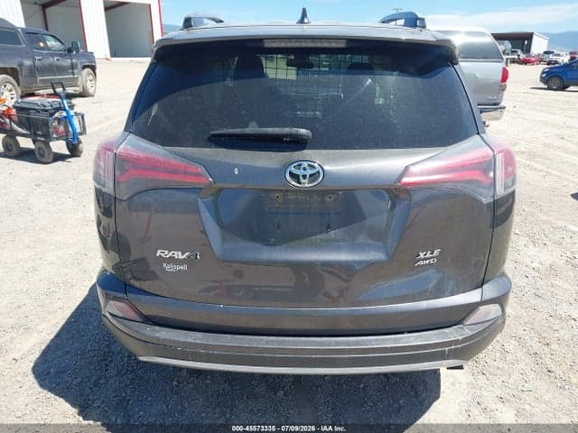 2018 TOYOTA RAV4 XLE 17
