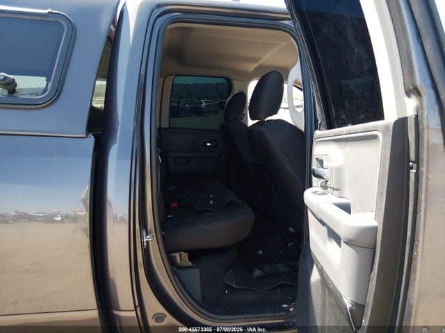 2019 RAM 1500 CLASSIC WARLOCK 4X2 6'4 BOX 8