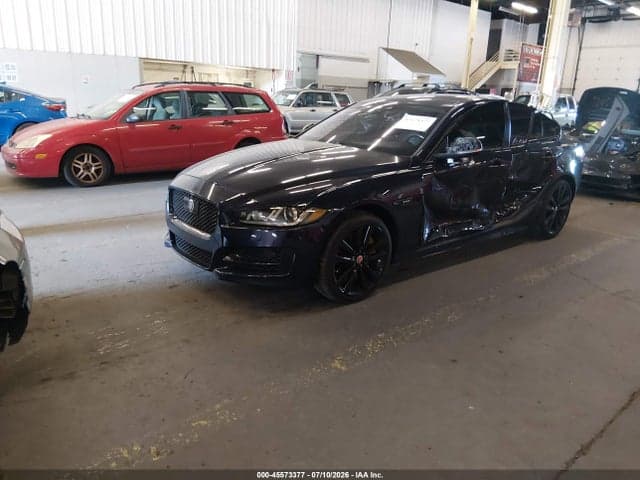 2017 JAGUAR XE 35T R-SPORT 2