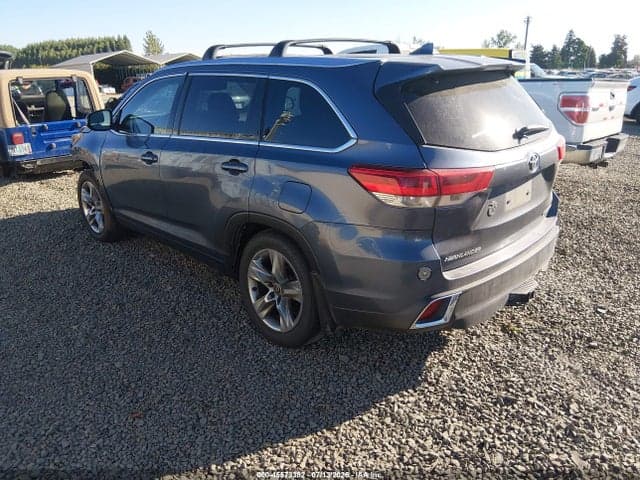 2018 TOYOTA HIGHLANDER LIMITED 3