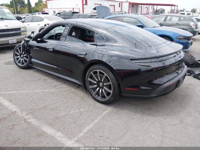 2023 PORSCHE TAYCAN 3