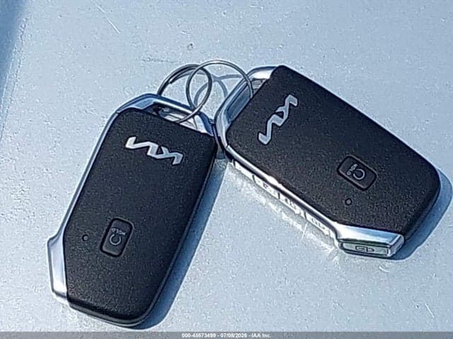 2025 KIA SELTOS EX 11