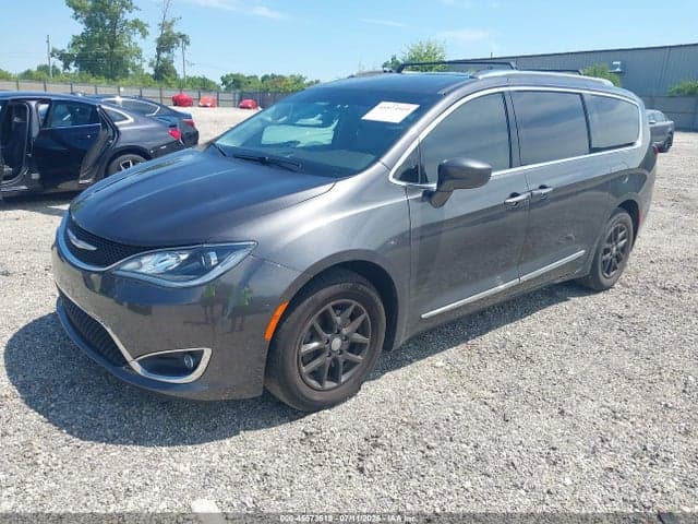 2020 CHRYSLER PACIFICA TOURING L 2