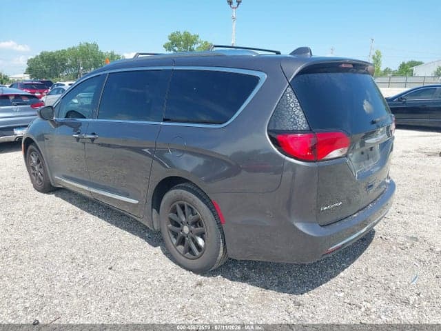 2020 CHRYSLER PACIFICA TOURING L 3
