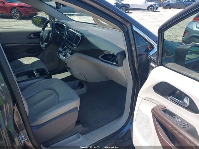 2020 CHRYSLER PACIFICA TOURING L 5