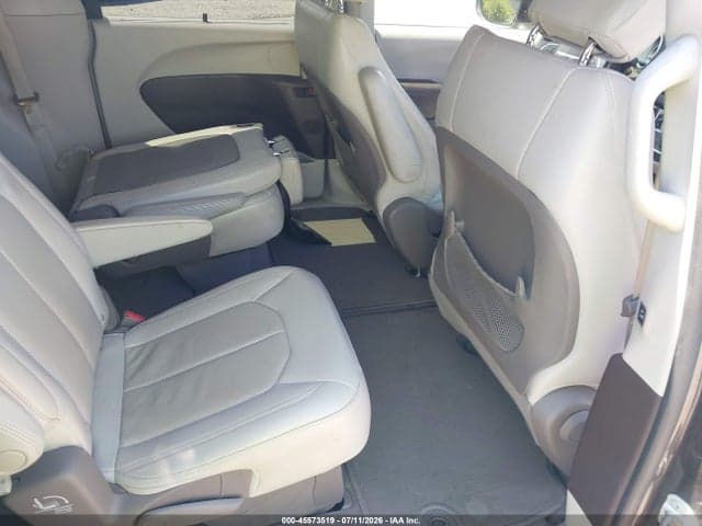 2020 CHRYSLER PACIFICA TOURING L 8