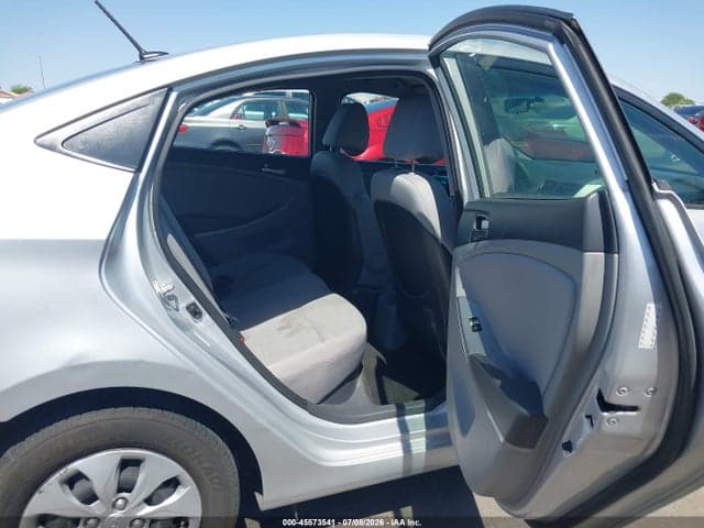 2016 HYUNDAI ACCENT SE 8