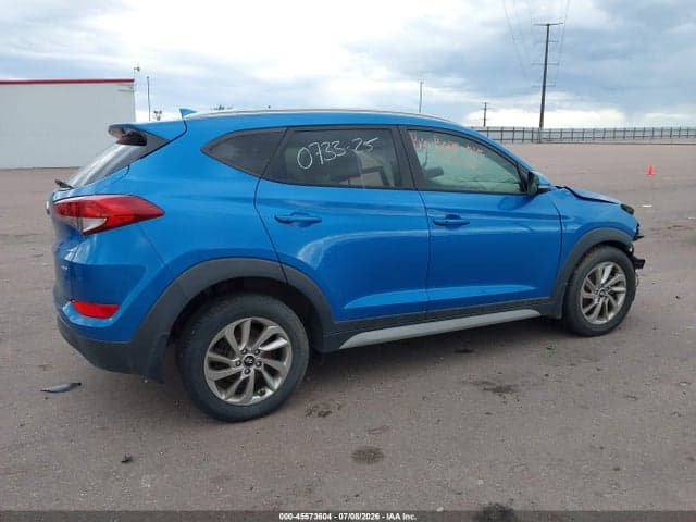 2017 HYUNDAI TUCSON SE PLUS 4