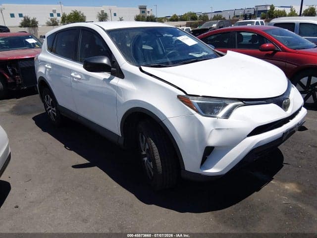 2018 TOYOTA RAV4 LE 1