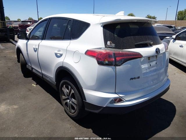 2018 TOYOTA RAV4 LE 3