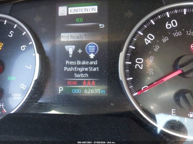 2022 TOYOTA RAV4 XLE 16