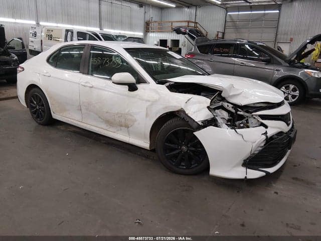 2020 TOYOTA CAMRY LE - 1