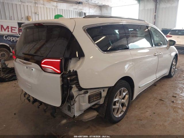 2018 CHRYSLER PACIFICA TOURING L 4