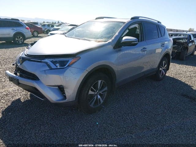 2018 TOYOTA RAV4 XLE 2
