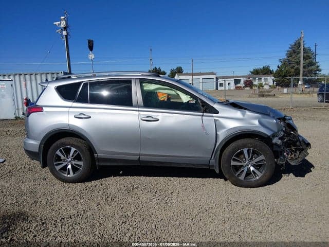 2018 TOYOTA RAV4 XLE 14