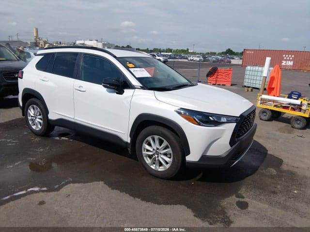 2025 TOYOTA COROLLA CROSS LE 2