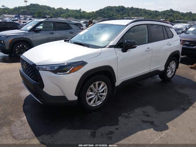 2025 TOYOTA COROLLA CROSS LE 3