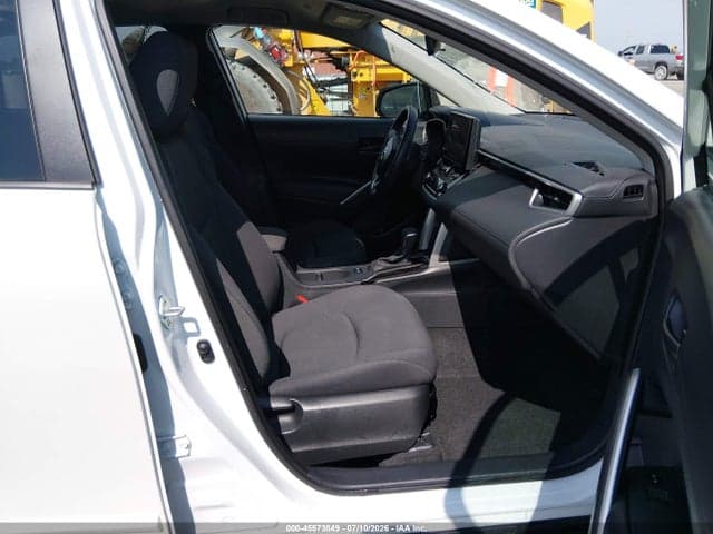 2025 TOYOTA COROLLA CROSS LE 6