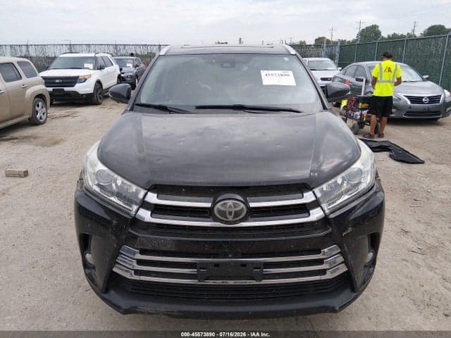 2018 TOYOTA HIGHLANDER LIMITED PLATINUM 12