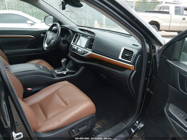 2018 TOYOTA HIGHLANDER LIMITED PLATINUM 5