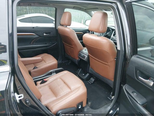 2018 TOYOTA HIGHLANDER LIMITED PLATINUM 8