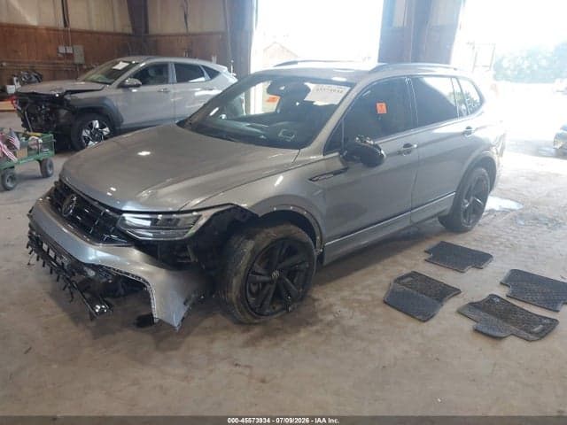 2024 VOLKSWAGEN TIGUAN 2.0T SE R-LINE BLACK 2