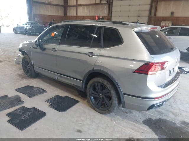 2024 VOLKSWAGEN TIGUAN 2.0T SE R-LINE BLACK 3