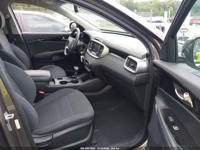 2019 KIA SORENTO 2.4L LX 5