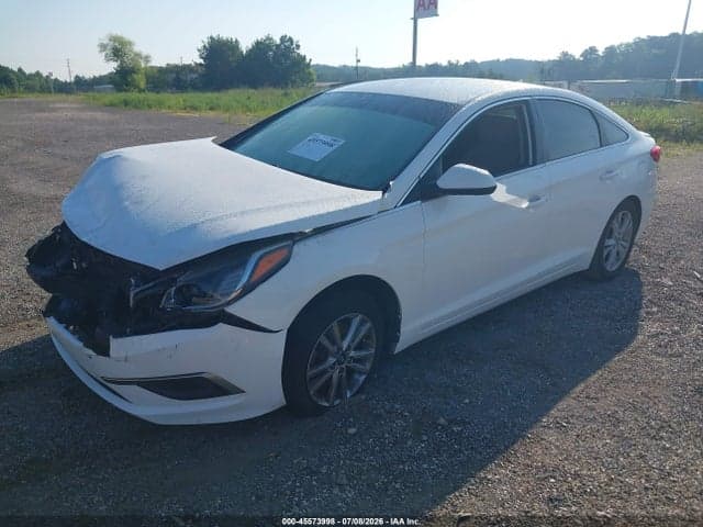 2017 HYUNDAI SONATA SE 2