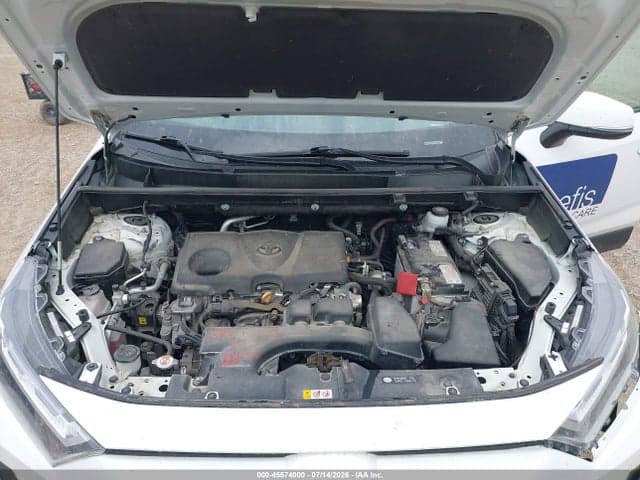 2024 TOYOTA RAV4 XLE 10