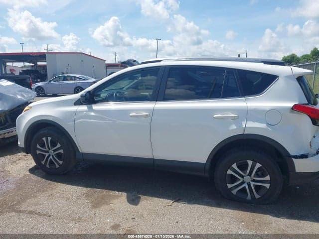 2018 TOYOTA RAV4 LE 14
