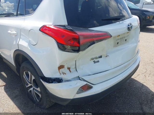 2018 TOYOTA RAV4 LE 6