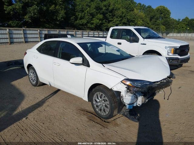 2019 TOYOTA COROLLA LE 1